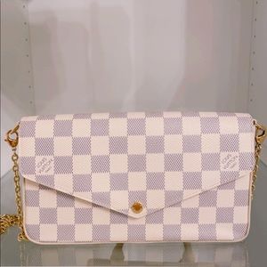 Authentic Louis Vuitton pochette Felicie